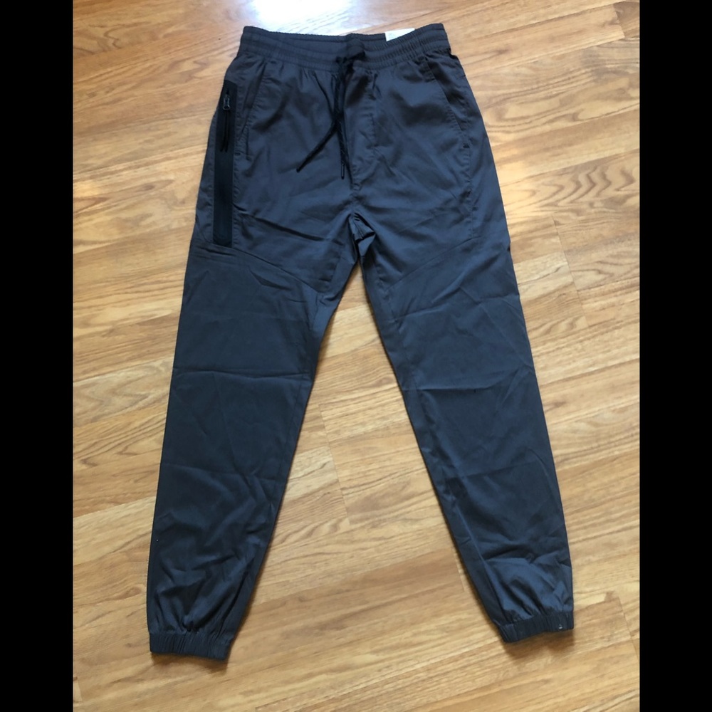 American Eagle joggers. AEACTIVE